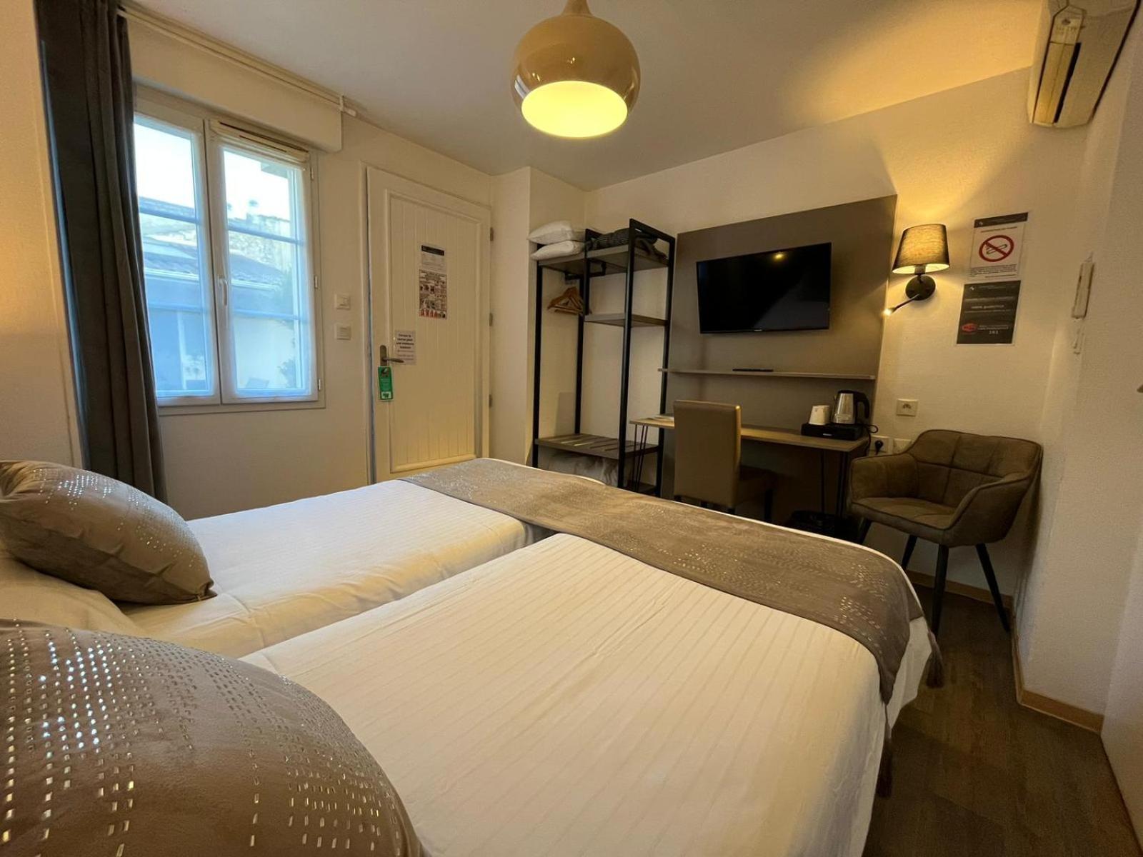 Cit'Hotel Le Cheval Blanc Cognac Centre מראה חיצוני תמונה