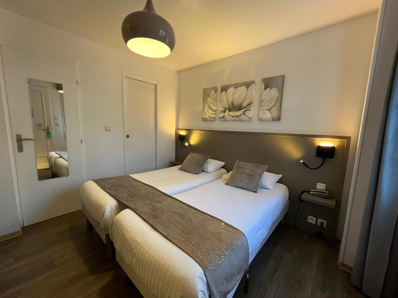 Cit'Hotel Le Cheval Blanc Cognac Centre מראה חיצוני תמונה